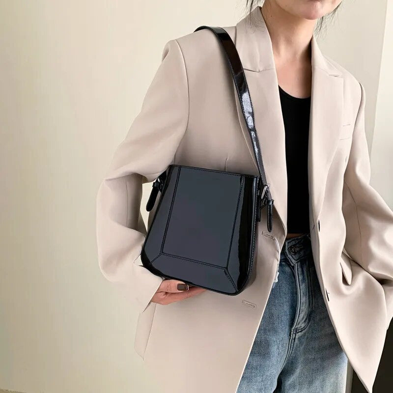 Aura Handtasche