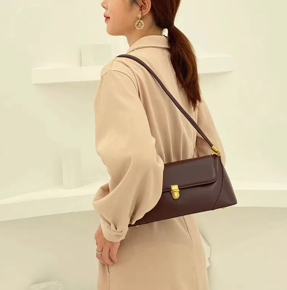 Mara Classic Shoulder Bag